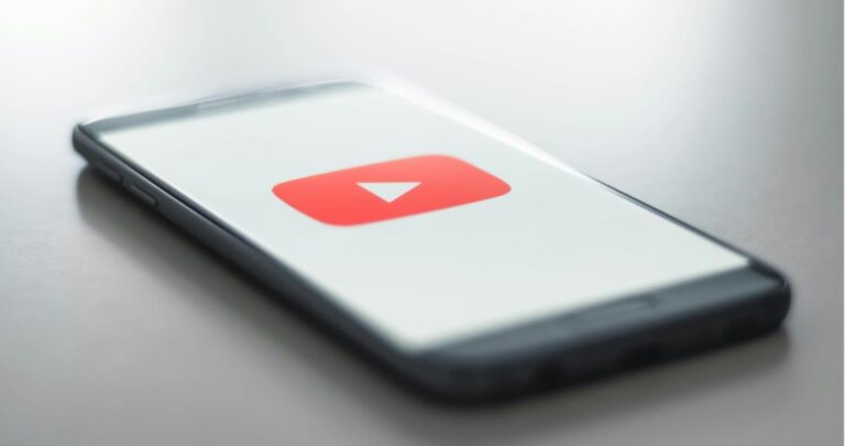 Read more about the article How to Download Videos from YouTube for Offline Viewing